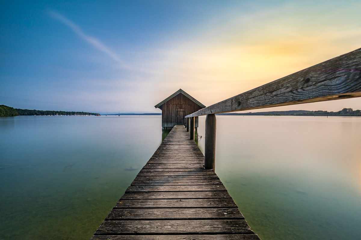 Schärfentiefe in der Landschaftsfotografie,;Kleine Fischerhütte am Ammersee, eone der Locations für unseren Fotoworkshop Landschaftsfotografie